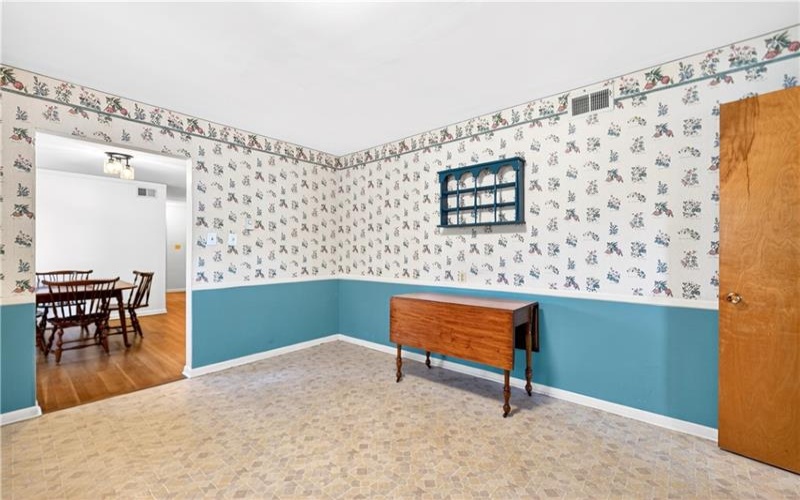 170 Crawford Lane, Rostraver Twp., 15012, 3 Bedrooms Bedrooms, 9 Rooms Rooms,2.1 BathroomsBathrooms,Residential,For Sale,Crawford Lane,1758321