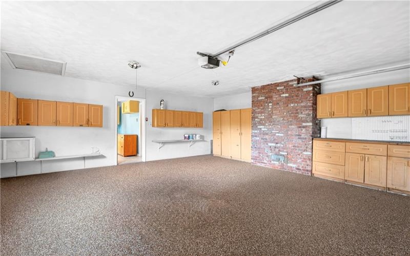 170 Crawford Lane, Rostraver Twp., 15012, 3 Bedrooms Bedrooms, 9 Rooms Rooms,2.1 BathroomsBathrooms,Residential,For Sale,Crawford Lane,1758321