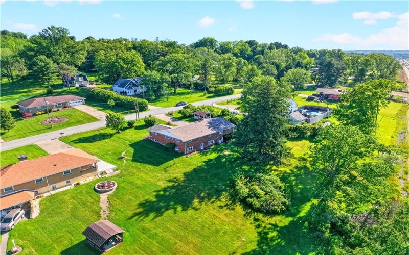 170 Crawford Lane, Rostraver Twp., 15012, 3 Bedrooms Bedrooms, 9 Rooms Rooms,2.1 BathroomsBathrooms,Residential,For Sale,Crawford Lane,1758321