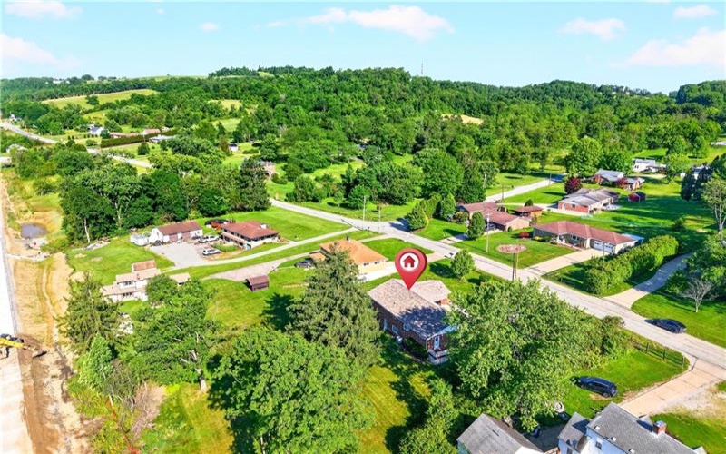 170 Crawford Lane, Rostraver Twp., 15012, 3 Bedrooms Bedrooms, 9 Rooms Rooms,2.1 BathroomsBathrooms,Residential,For Sale,Crawford Lane,1758321