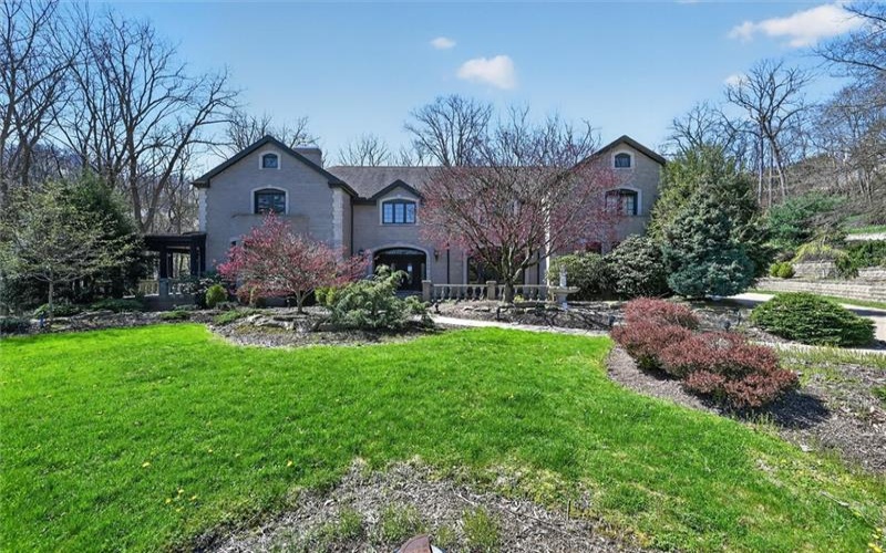 105 Lantern Cir, Canonsburg, 15317, 6 Bedrooms Bedrooms, ,6.2 BathroomsBathrooms,Residential,For Sale,Lantern Cir,1758346