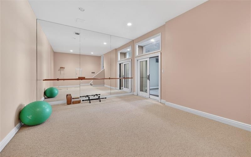 105 Lantern Cir, Canonsburg, 15317, 6 Bedrooms Bedrooms, ,6.2 BathroomsBathrooms,Residential,For Sale,Lantern Cir,1758346