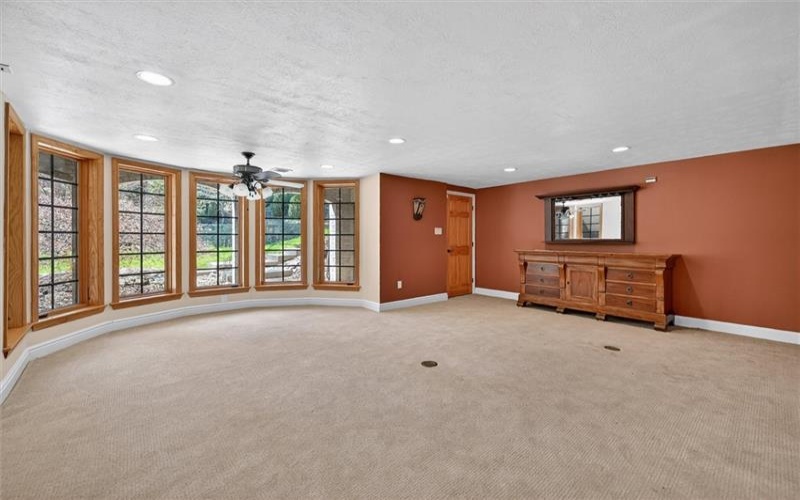 105 Lantern Cir, Canonsburg, 15317, 6 Bedrooms Bedrooms, ,6.2 BathroomsBathrooms,Residential,For Sale,Lantern Cir,1758346