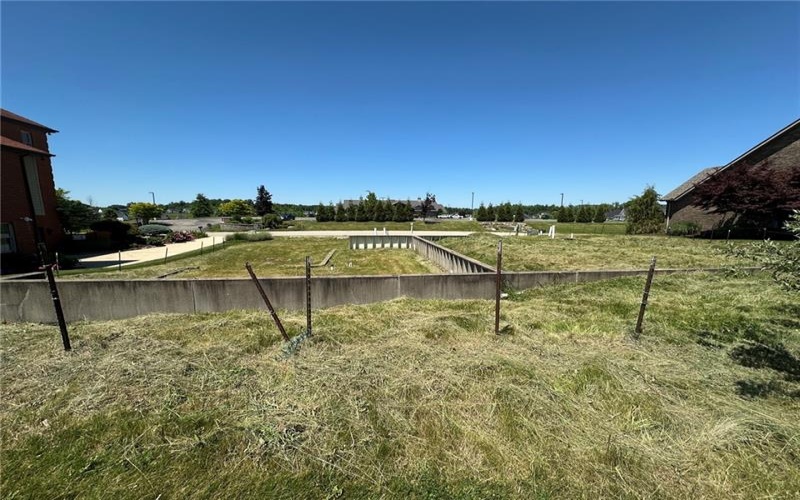 2001 Blackthorne Dr, Jeannette, 15644, ,Farm-acreage-lot,For Sale,Blackthorne Dr,1758348