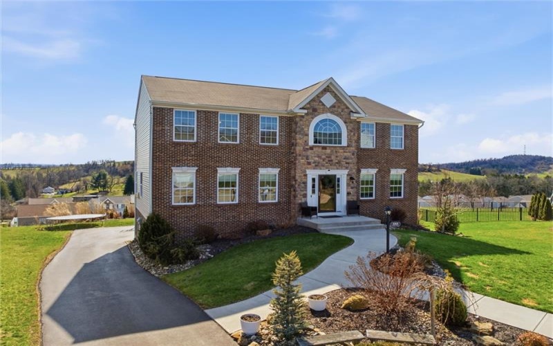 133 Azalea Cir, Rostraver Twp, 15012, 4 Bedrooms Bedrooms, 11 Rooms Rooms,3.2 BathroomsBathrooms,Residential,For Sale,Azalea Cir,1758361