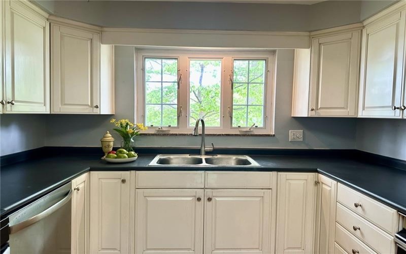 814 Allegheny Ave, Avonmore, 15618, 4 Bedrooms Bedrooms, 9 Rooms Rooms,3 BathroomsBathrooms,Residential,For Sale,Allegheny Ave,1758383