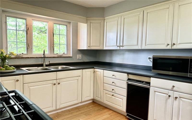814 Allegheny Ave, Avonmore, 15618, 4 Bedrooms Bedrooms, 9 Rooms Rooms,3 BathroomsBathrooms,Residential,For Sale,Allegheny Ave,1758383