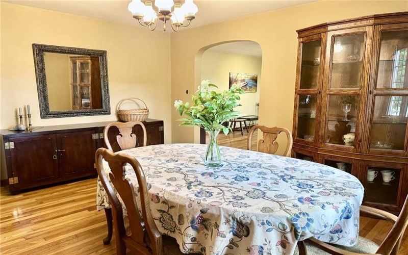 814 Allegheny Ave, Avonmore, 15618, 4 Bedrooms Bedrooms, 9 Rooms Rooms,3 BathroomsBathrooms,Residential,For Sale,Allegheny Ave,1758383