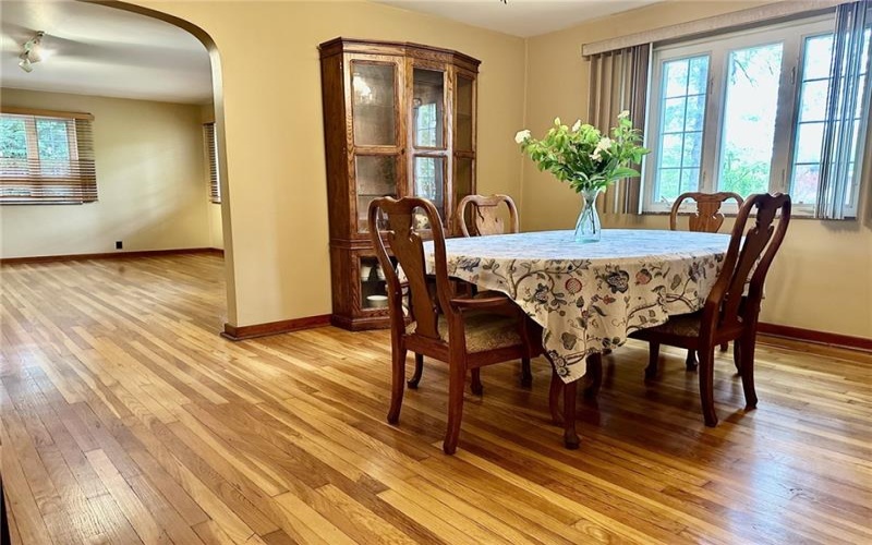 814 Allegheny Ave, Avonmore, 15618, 4 Bedrooms Bedrooms, 9 Rooms Rooms,3 BathroomsBathrooms,Residential,For Sale,Allegheny Ave,1758383