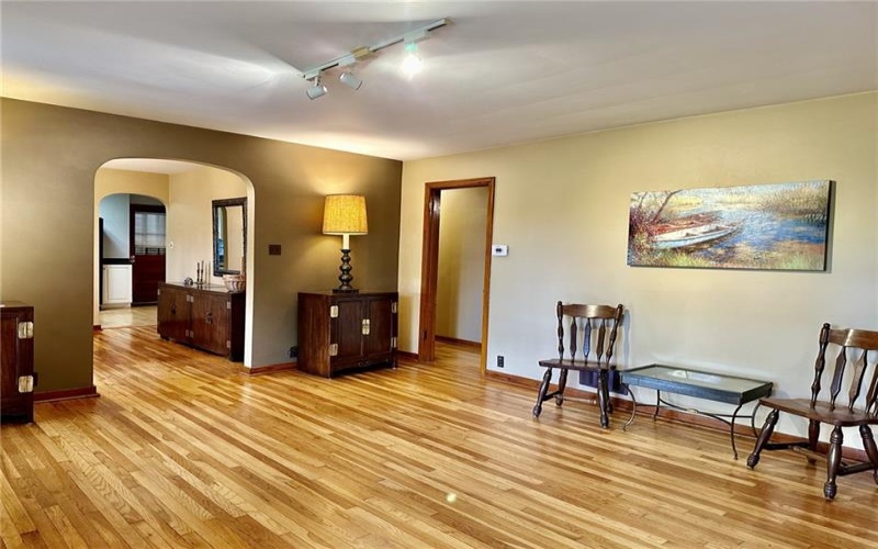 814 Allegheny Ave, Avonmore, 15618, 4 Bedrooms Bedrooms, 9 Rooms Rooms,3 BathroomsBathrooms,Residential,For Sale,Allegheny Ave,1758383