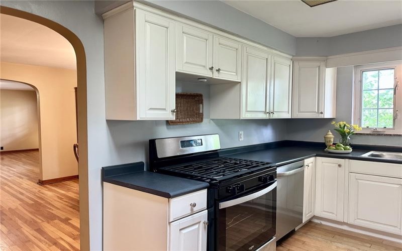 814 Allegheny Ave, Avonmore, 15618, 4 Bedrooms Bedrooms, 9 Rooms Rooms,3 BathroomsBathrooms,Residential,For Sale,Allegheny Ave,1758383