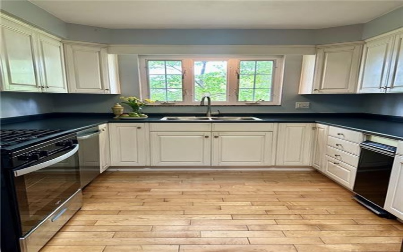 814 Allegheny Ave, Avonmore, 15618, 4 Bedrooms Bedrooms, 9 Rooms Rooms,3 BathroomsBathrooms,Residential,For Sale,Allegheny Ave,1758383