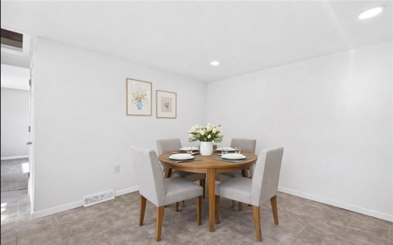 13 Sampson Avenue, Monongahela, 15063, 2 Bedrooms Bedrooms, 7 Rooms Rooms,1.1 BathroomsBathrooms,Residential,For Sale,Sampson Avenue,1758132