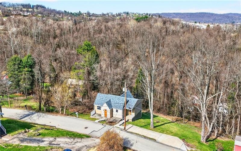13 Sampson Avenue, Monongahela, 15063, 2 Bedrooms Bedrooms, 7 Rooms Rooms,1.1 BathroomsBathrooms,Residential,For Sale,Sampson Avenue,1758132