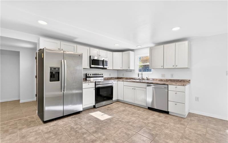 13 Sampson Avenue, Monongahela, 15063, 2 Bedrooms Bedrooms, 7 Rooms Rooms,1.1 BathroomsBathrooms,Residential,For Sale,Sampson Avenue,1758132
