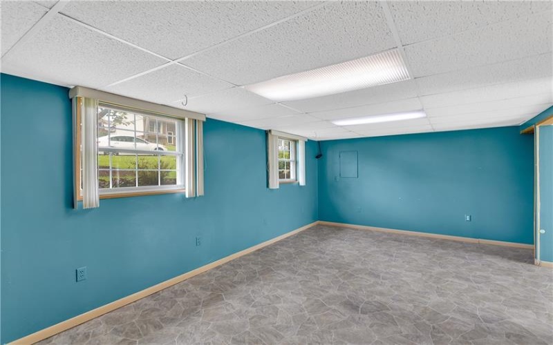 12 Linn Ave., Washington, 15301, 3 Bedrooms Bedrooms, 8 Rooms Rooms,2 BathroomsBathrooms,Residential,For Sale,Linn Ave.,1758271
