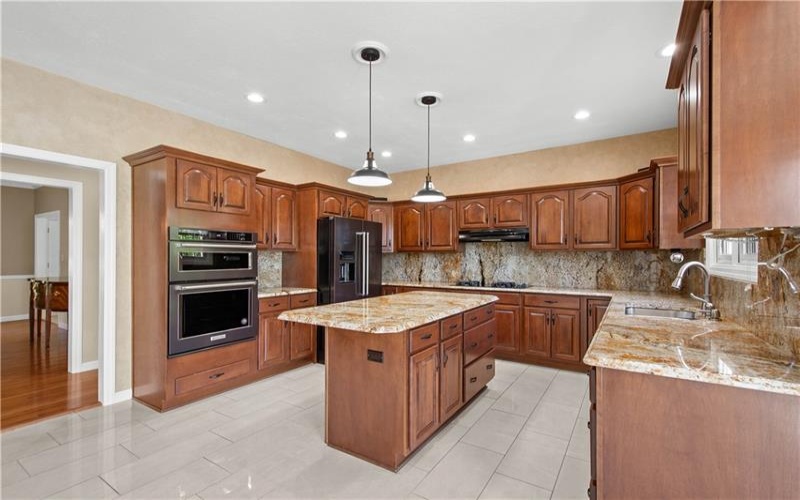 301 Bunker Hill Drive, McMurray, 15317, 4 Bedrooms Bedrooms, 12 Rooms Rooms,3.2 BathroomsBathrooms,Residential,For Sale,Bunker Hill Drive,1758273