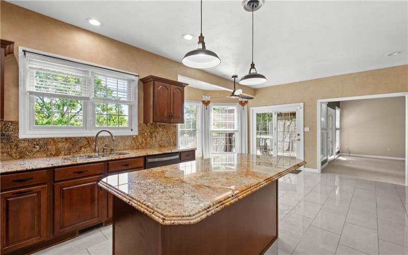 301 Bunker Hill Drive, McMurray, 15317, 4 Bedrooms Bedrooms, 12 Rooms Rooms,3.2 BathroomsBathrooms,Residential,For Sale,Bunker Hill Drive,1758273