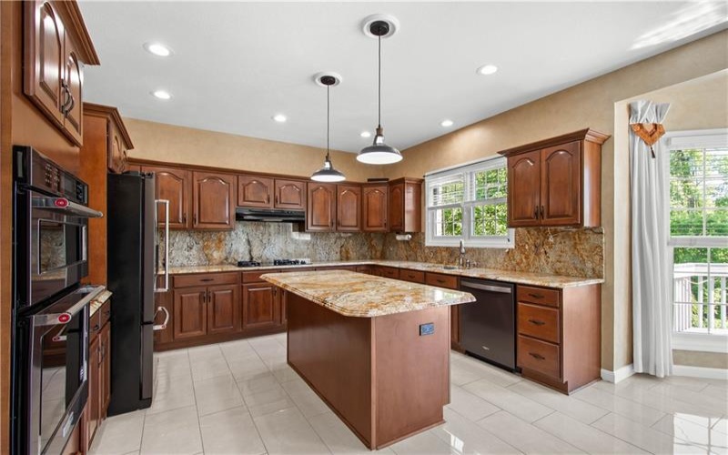 301 Bunker Hill Drive, McMurray, 15317, 4 Bedrooms Bedrooms, 12 Rooms Rooms,3.2 BathroomsBathrooms,Residential,For Sale,Bunker Hill Drive,1758273