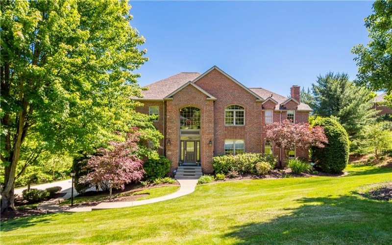 301 Bunker Hill Drive, McMurray, 15317, 4 Bedrooms Bedrooms, 12 Rooms Rooms,3.2 BathroomsBathrooms,Residential,For Sale,Bunker Hill Drive,1758273