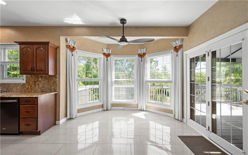 301 Bunker Hill Drive, McMurray, 15317, 4 Bedrooms Bedrooms, 12 Rooms Rooms,3.2 BathroomsBathrooms,Residential,For Sale,Bunker Hill Drive,1758273