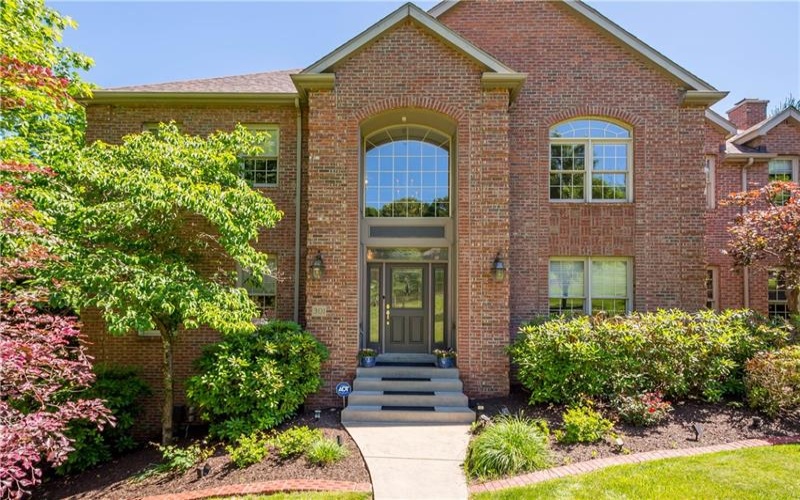 301 Bunker Hill Drive, McMurray, 15317, 4 Bedrooms Bedrooms, 12 Rooms Rooms,3.2 BathroomsBathrooms,Residential,For Sale,Bunker Hill Drive,1758273