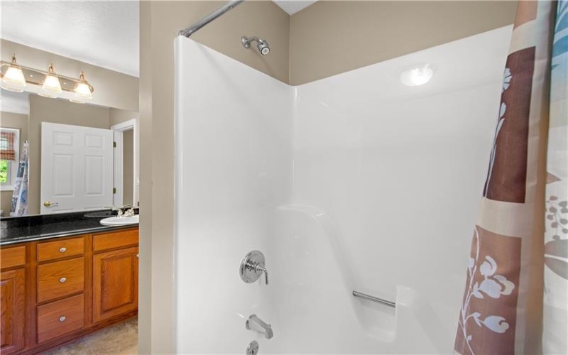 301 Bunker Hill Drive, McMurray, 15317, 4 Bedrooms Bedrooms, 12 Rooms Rooms,3.2 BathroomsBathrooms,Residential,For Sale,Bunker Hill Drive,1758273