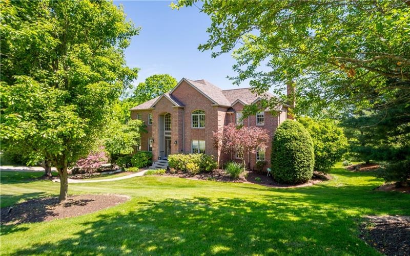 301 Bunker Hill Drive, McMurray, 15317, 4 Bedrooms Bedrooms, 12 Rooms Rooms,3.2 BathroomsBathrooms,Residential,For Sale,Bunker Hill Drive,1758273