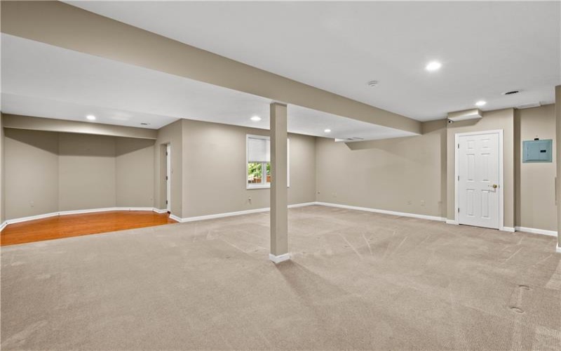 301 Bunker Hill Drive, McMurray, 15317, 4 Bedrooms Bedrooms, 12 Rooms Rooms,3.2 BathroomsBathrooms,Residential,For Sale,Bunker Hill Drive,1758273