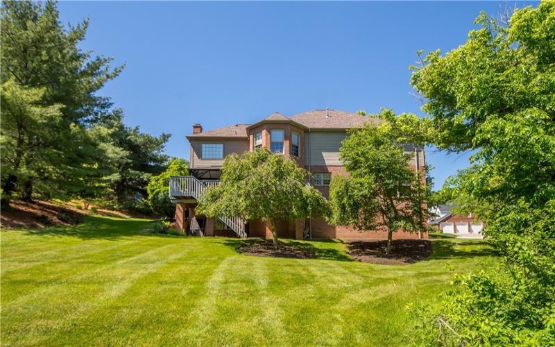 301 Bunker Hill Drive, McMurray, 15317, 4 Bedrooms Bedrooms, 12 Rooms Rooms,3.2 BathroomsBathrooms,Residential,For Sale,Bunker Hill Drive,1758273