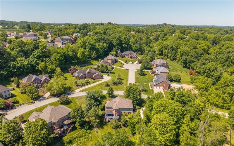 301 Bunker Hill Drive, McMurray, 15317, 4 Bedrooms Bedrooms, 12 Rooms Rooms,3.2 BathroomsBathrooms,Residential,For Sale,Bunker Hill Drive,1758273