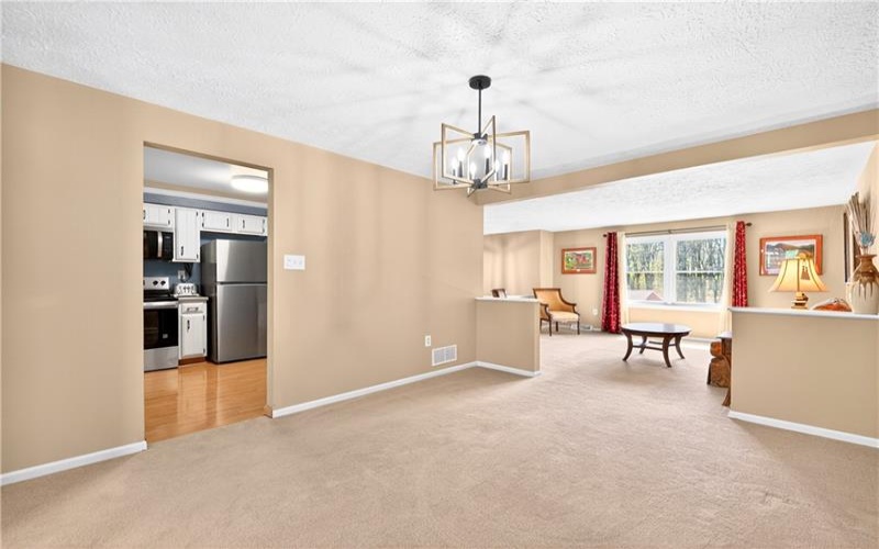 625 Stamford Drive, GREENSBURG, 15601, 3 Bedrooms Bedrooms, 9 Rooms Rooms,2.1 BathroomsBathrooms,Residential,For Sale,Stamford Drive,1758409