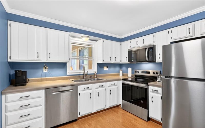 625 Stamford Drive, GREENSBURG, 15601, 3 Bedrooms Bedrooms, 9 Rooms Rooms,2.1 BathroomsBathrooms,Residential,For Sale,Stamford Drive,1758409