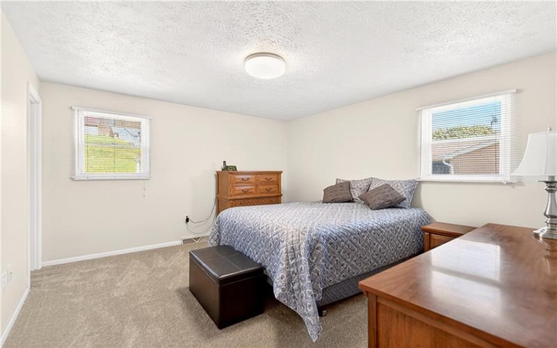 625 Stamford Drive, GREENSBURG, 15601, 3 Bedrooms Bedrooms, 9 Rooms Rooms,2.1 BathroomsBathrooms,Residential,For Sale,Stamford Drive,1758409