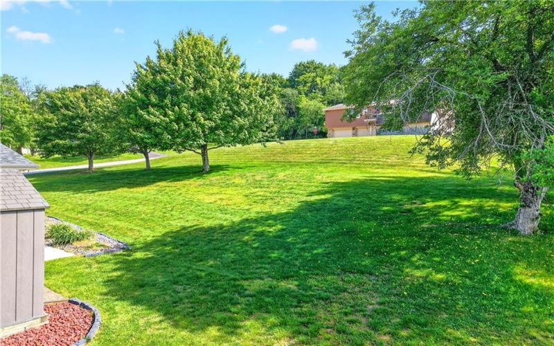 625 Stamford Drive, GREENSBURG, 15601, 3 Bedrooms Bedrooms, 9 Rooms Rooms,2.1 BathroomsBathrooms,Residential,For Sale,Stamford Drive,1758409