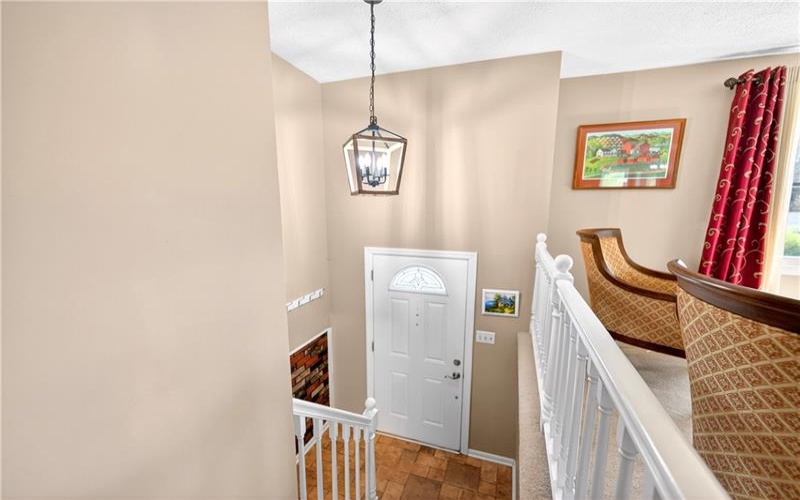 625 Stamford Drive, GREENSBURG, 15601, 3 Bedrooms Bedrooms, 9 Rooms Rooms,2.1 BathroomsBathrooms,Residential,For Sale,Stamford Drive,1758409