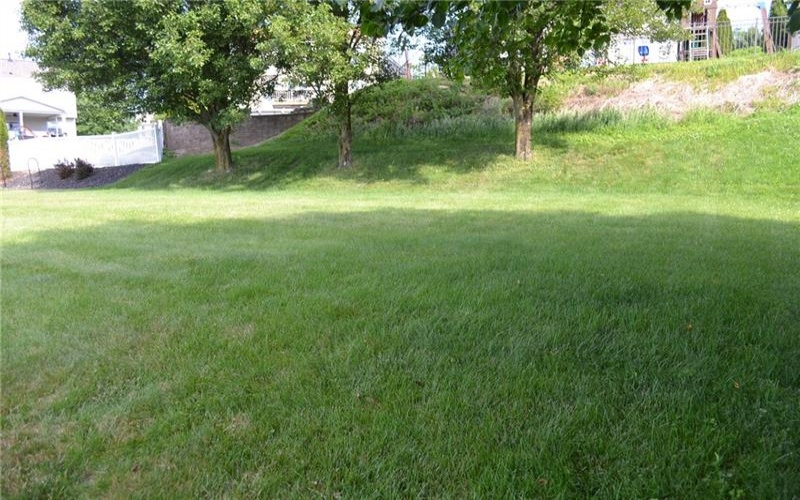 138 Valley View Dr, Rostraver Township, 15012, 4 Bedrooms Bedrooms, 11 Rooms Rooms,2.1 BathroomsBathrooms,Residential,For Sale,Valley View Dr,1758477