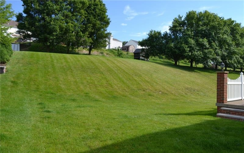138 Valley View Dr, Rostraver Township, 15012, 4 Bedrooms Bedrooms, 11 Rooms Rooms,2.1 BathroomsBathrooms,Residential,For Sale,Valley View Dr,1758477