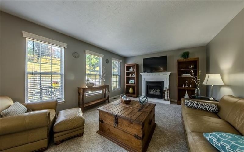 138 Valley View Dr, Rostraver Township, 15012, 4 Bedrooms Bedrooms, 11 Rooms Rooms,2.1 BathroomsBathrooms,Residential,For Sale,Valley View Dr,1758477