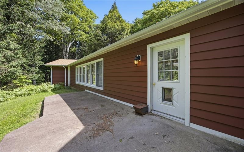 2541 Springfield Pike, Connellsville, 15425, 3 Bedrooms Bedrooms, 9 Rooms Rooms,2.1 BathroomsBathrooms,Residential,For Sale,Springfield Pike,1758505