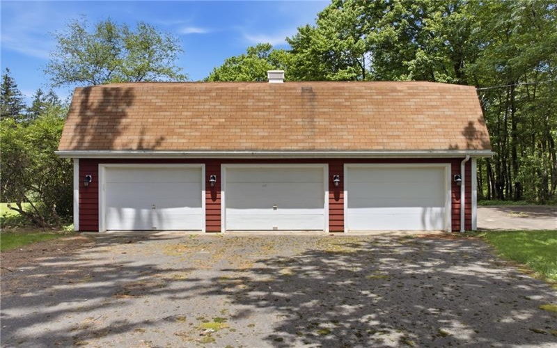 2541 Springfield Pike, Connellsville, 15425, 3 Bedrooms Bedrooms, 9 Rooms Rooms,2.1 BathroomsBathrooms,Residential,For Sale,Springfield Pike,1758505