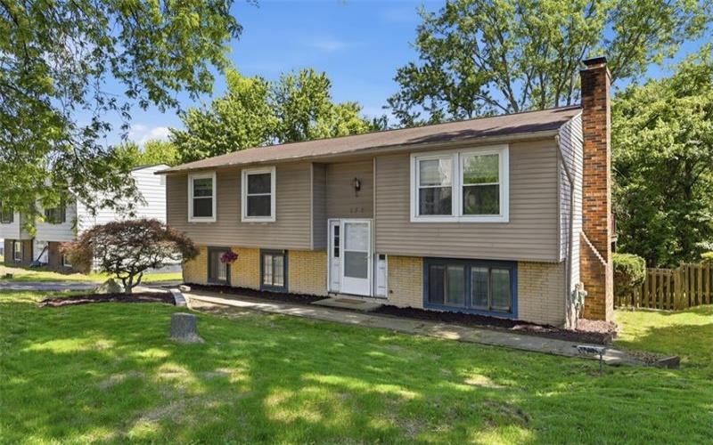 138 Hunting Creek Road, Canonsburg, 15317, 3 Bedrooms Bedrooms, 8 Rooms Rooms,1.1 BathroomsBathrooms,Residential,For Sale,Hunting Creek Road,1758519