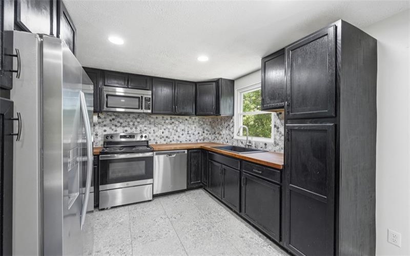 138 Hunting Creek Road, Canonsburg, 15317, 3 Bedrooms Bedrooms, 8 Rooms Rooms,1.1 BathroomsBathrooms,Residential,For Sale,Hunting Creek Road,1758519