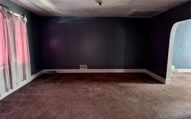 2010 Victoria Ave, New Kensington, 15068, 4 Bedrooms Bedrooms, 8 Rooms Rooms,2 BathroomsBathrooms,Residential,For Sale,Victoria Ave,1748402