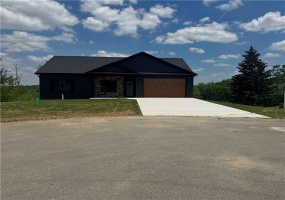 10 VINCENT DRIVE, Uniontown, 15401, 3 Bedrooms Bedrooms, 7 Rooms Rooms,2 BathroomsBathrooms,Residential,For Sale,VINCENT DRIVE,1758536