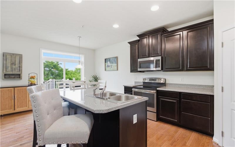 2306 Flint Dr, Washington, 15301, 3 Bedrooms Bedrooms, ,3.1 BathroomsBathrooms,Lease,For Rent,Flint Dr,1758306