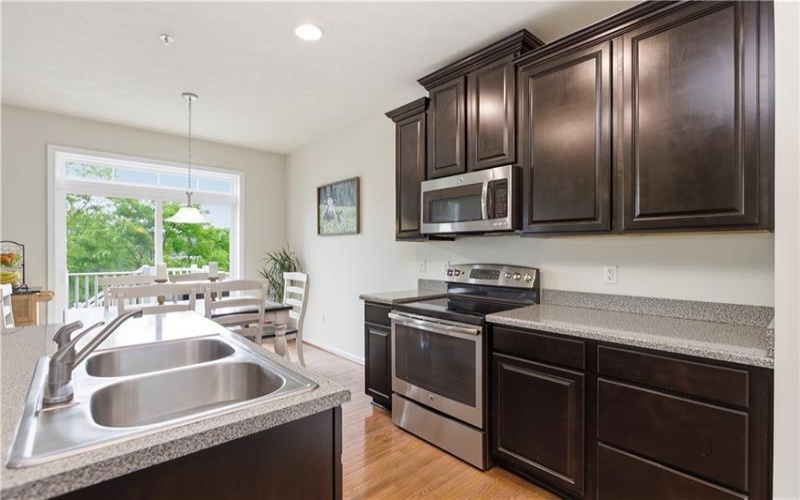 2306 Flint Dr, Washington, 15301, 3 Bedrooms Bedrooms, ,3.1 BathroomsBathrooms,Lease,For Rent,Flint Dr,1758306