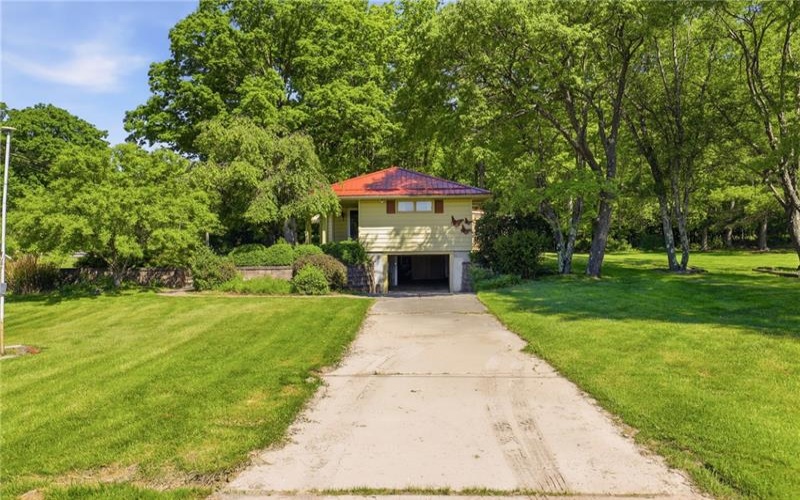 877 Berlin Plank Road, Somerset, 15501, 3 Bedrooms Bedrooms, ,1 BathroomBathrooms,Residential,For Sale,Berlin Plank Road,1758521