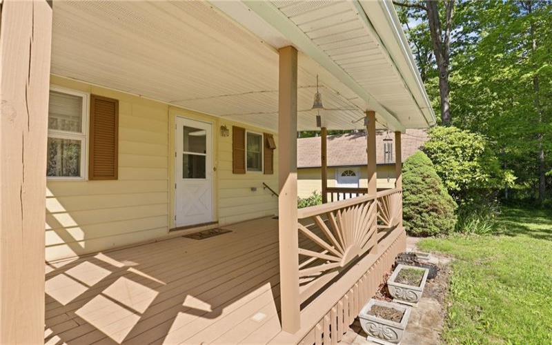 877 Berlin Plank Road, Somerset, 15501, 3 Bedrooms Bedrooms, ,1 BathroomBathrooms,Residential,For Sale,Berlin Plank Road,1758521