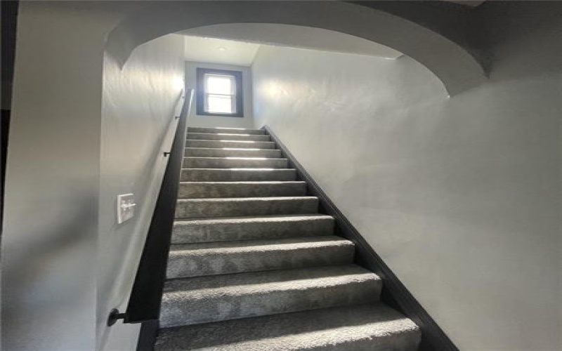 414 Argonne Dr, New Kensington, 15068, 3 Bedrooms Bedrooms, ,2.1 BathroomsBathrooms,Residential,For Sale,Argonne Dr,1758530